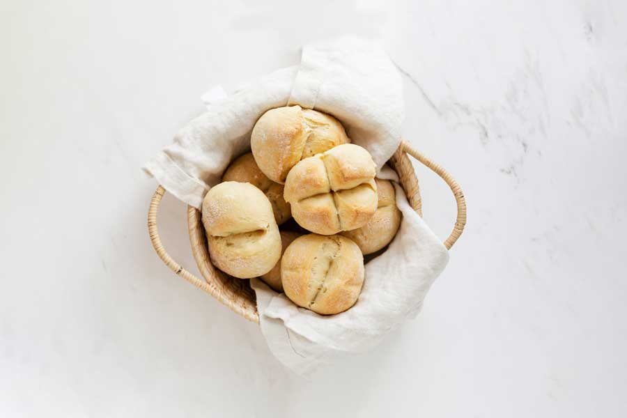 Easy bread rolls